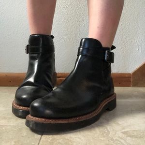 Dr. Martens - leather ankle boot